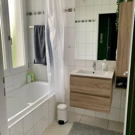 Charmant Appartement * 세르네